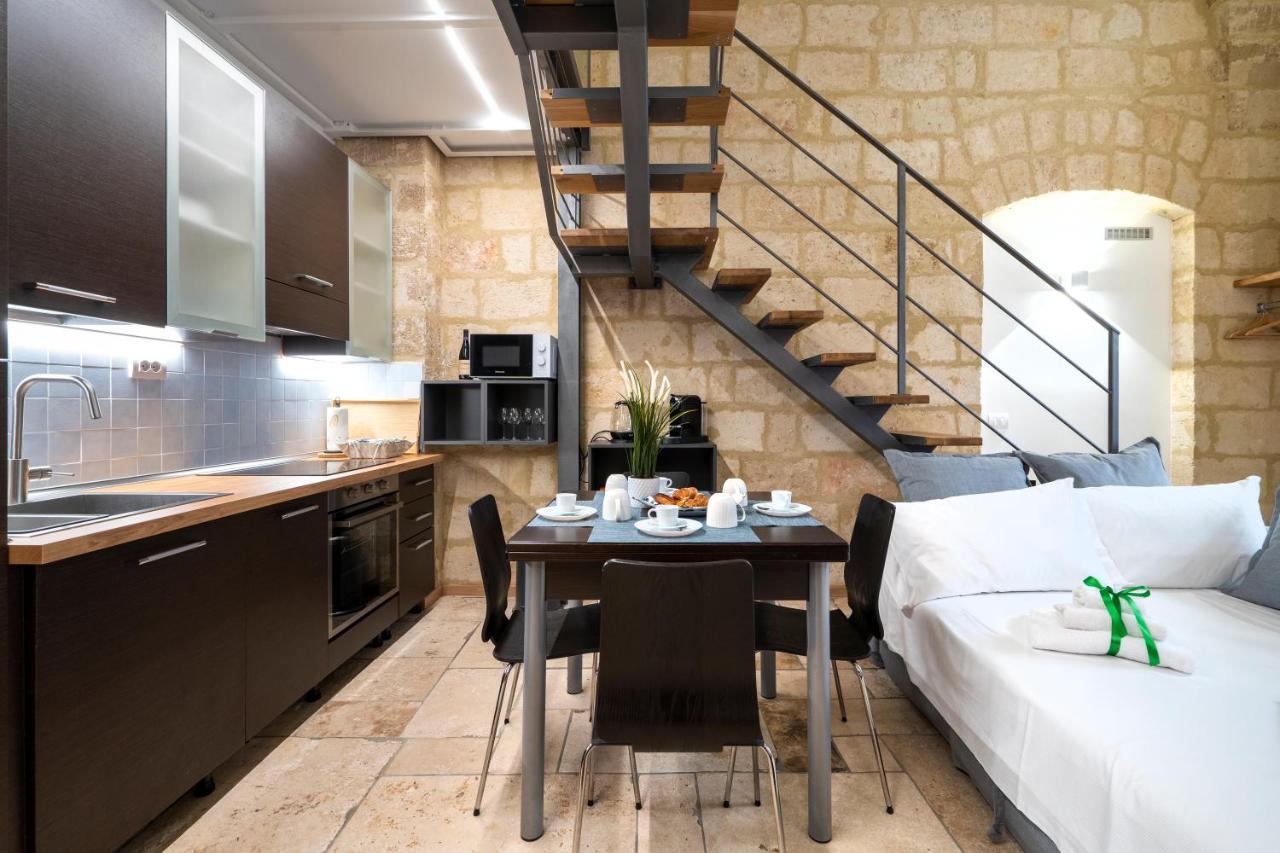Stazione & Politecnico Stylish Apt With Netflix Bari Exterior photo